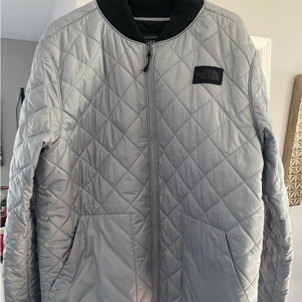 Cool lot of 8 items
